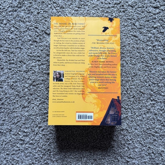 The Priory of the Orange Tree Samantha Shannon Paperback NYT Bestseller - Picture 5 of 7